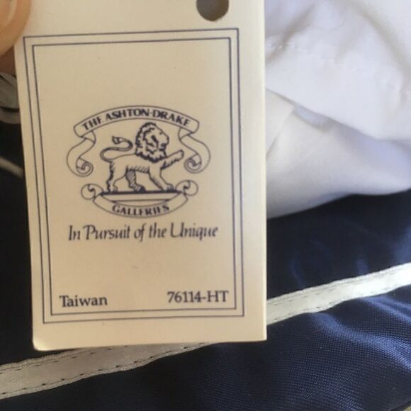 The Ashton-Drake-Galleries Yolanda’s Picture Perfect Babies “Matthew” Like New - Picture 4 of 16